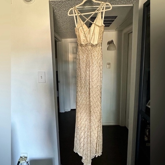 Mac Duggal Lattice Pattern Beaded Gown - Picture 5 of 9